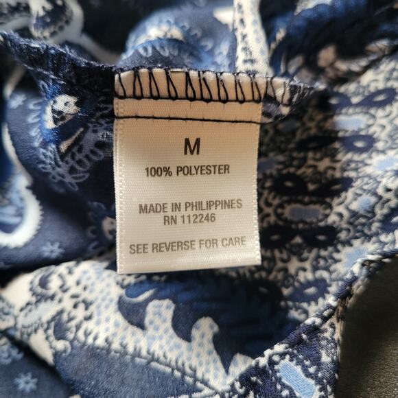 Dress barn medium blue/white short sleeve blouse - Picture 3 of 4